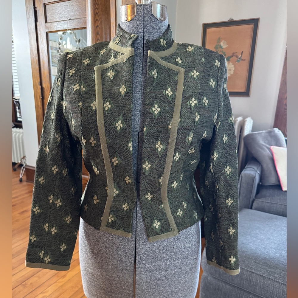 Max Nugus Haute Couture Brocade with Ribbon Trim Evening Jacket Sz S 4 - 6 EUC